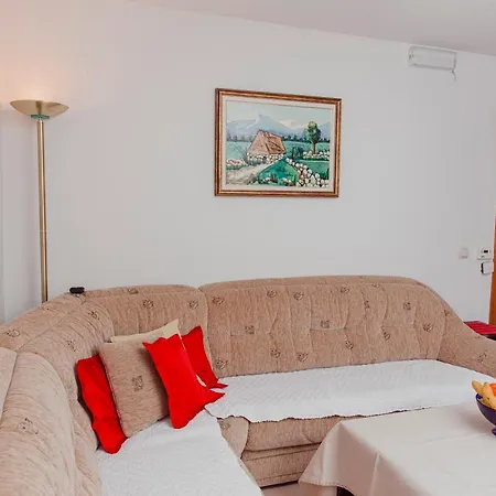 Planinska Kuca Munika Risovac